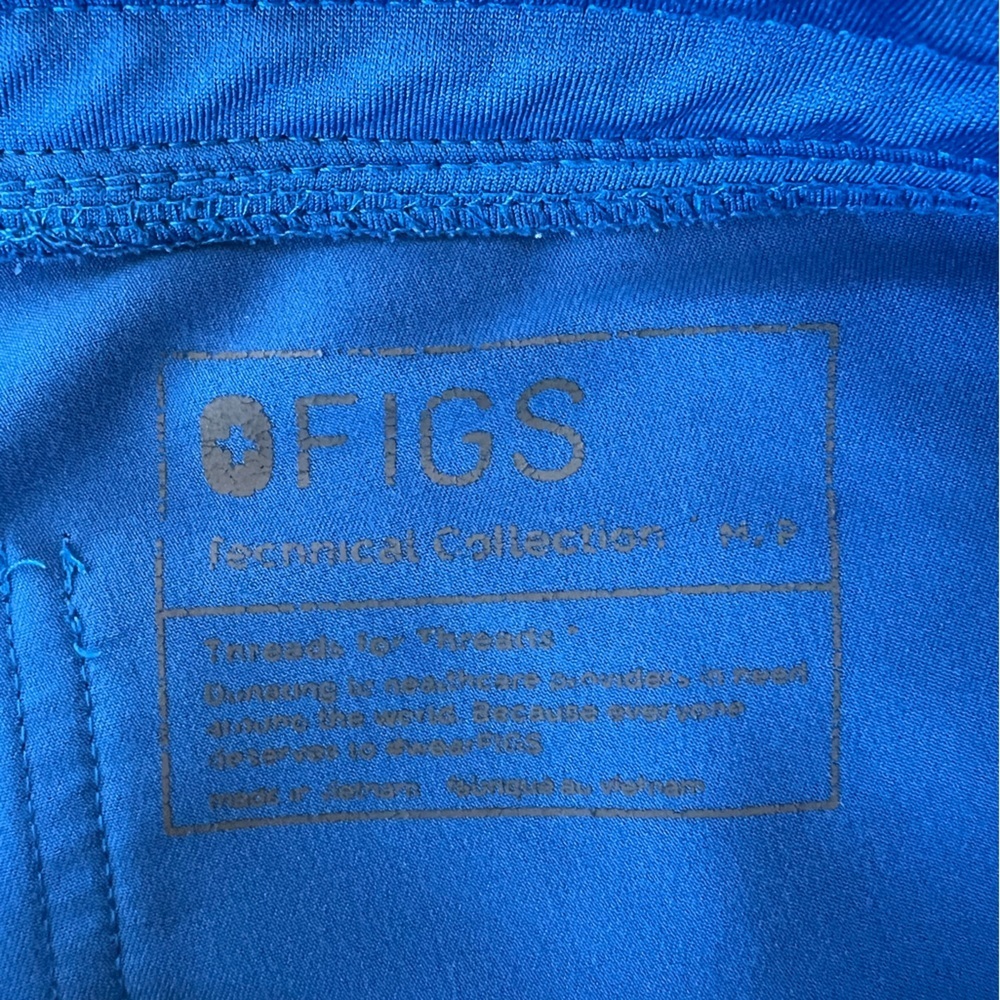 FIGS Zamora Jogger Scrub Pants in Royal Blue (PO#: 1812), size Medium Petite - Picture 9 of 11